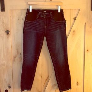 PAIGE MATERNITY SIDE PANEL CROP SKINNY JEA…